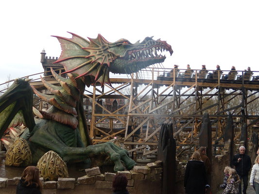 1200px joris en de draak dragon