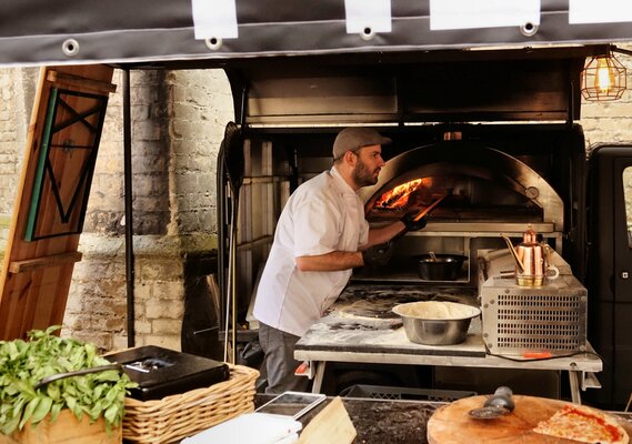 Pizzabakker gerard stolk buurtondernemers