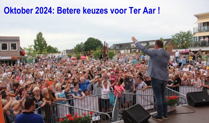 Petitie foto grote menigte 2024
