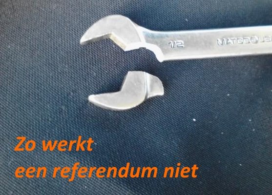 Broken tool 3 cropped   tekst 3