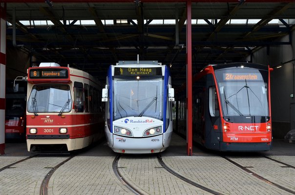 Oude en nieuwe trams htm randstadrail foto chris westerduin 1